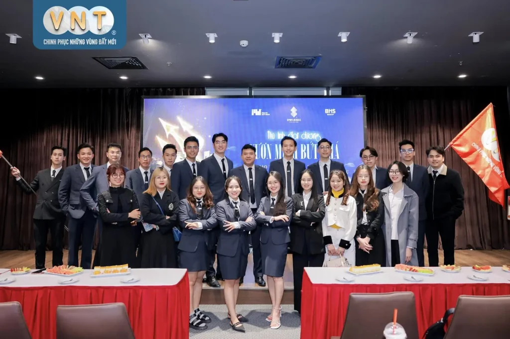 250227-dao-tao-ky-ket-phan-phoi-simona-heights-1-1024x682-1 Đào tạo & ký kết phân phối dự án Simona Heights
