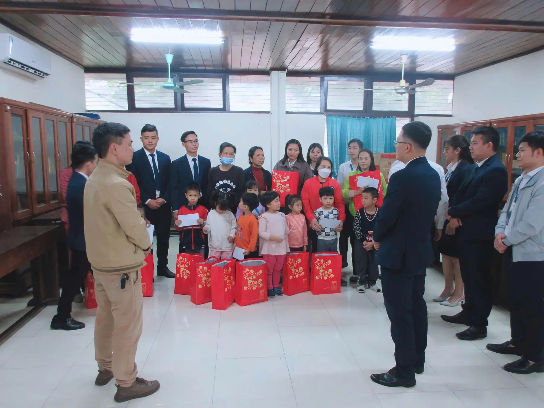 Hành trình thiện nguyện VNT – Tình yêu thương, cho đi là còn mãi