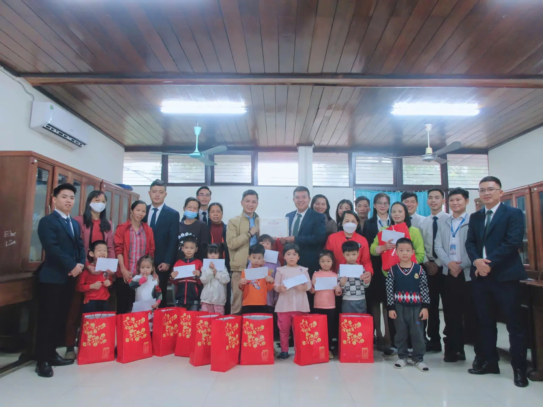 Hành trình thiện nguyện VNT – Tình yêu thương, cho đi là còn mãi