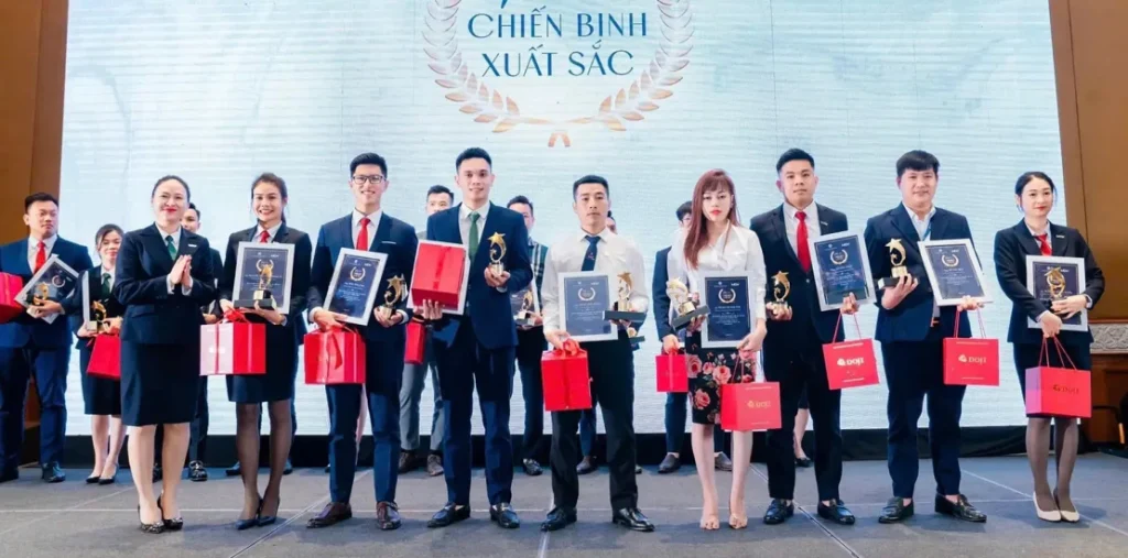 Vinh danh các chiến binh xuất sắc – Dự án Grand Bay Ha Long Villas