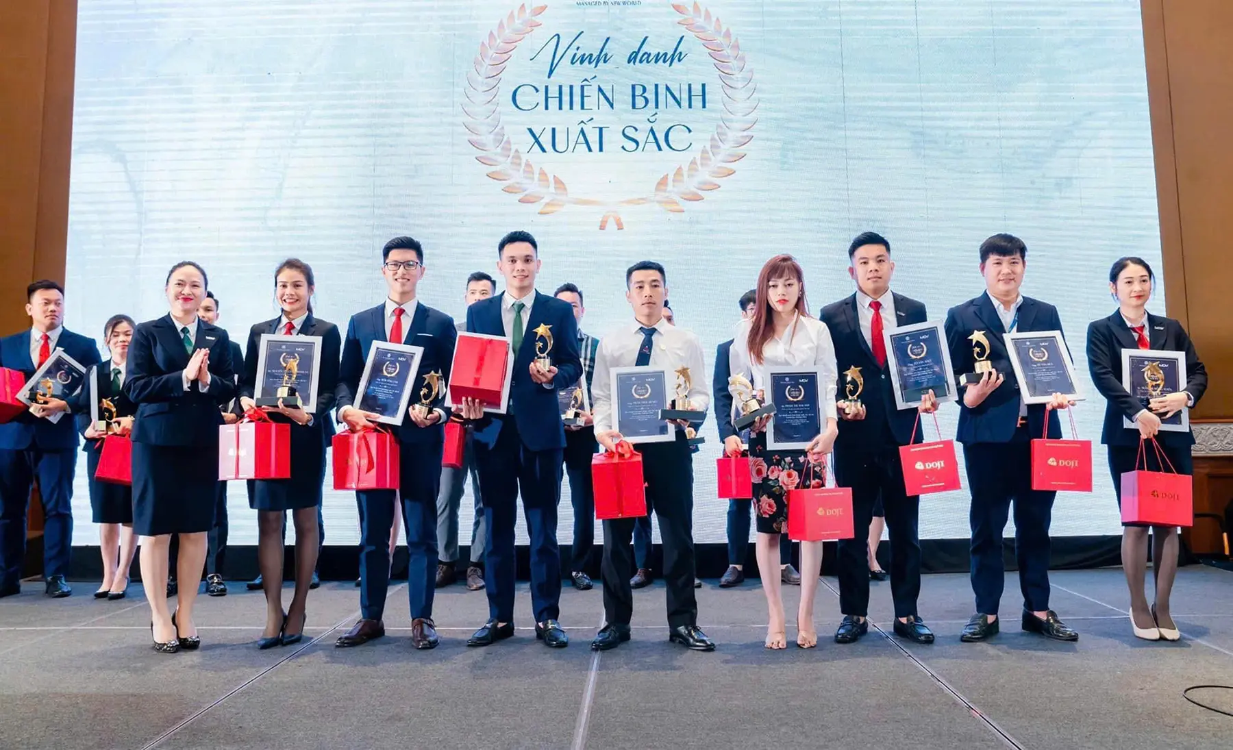 Vinh danh các chiến binh xuất sắc – Dự án Grand Bay Ha Long Villas